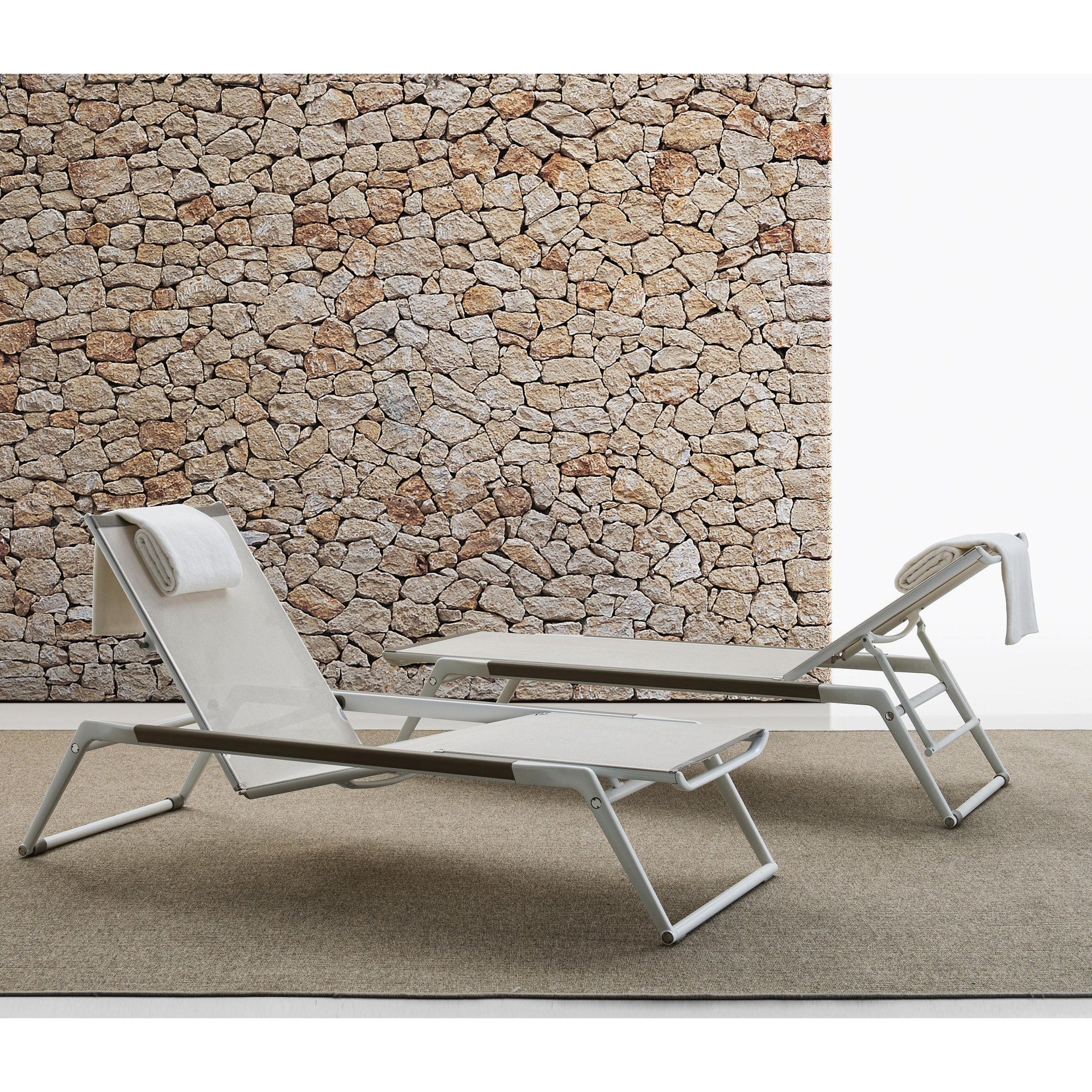 Mirto Sunlounger-B&B Italia-moderndesign.io