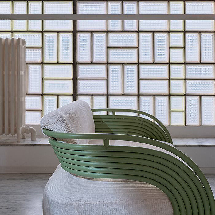 Nastro Armchair-Bonacina 1889-moderndesign.io