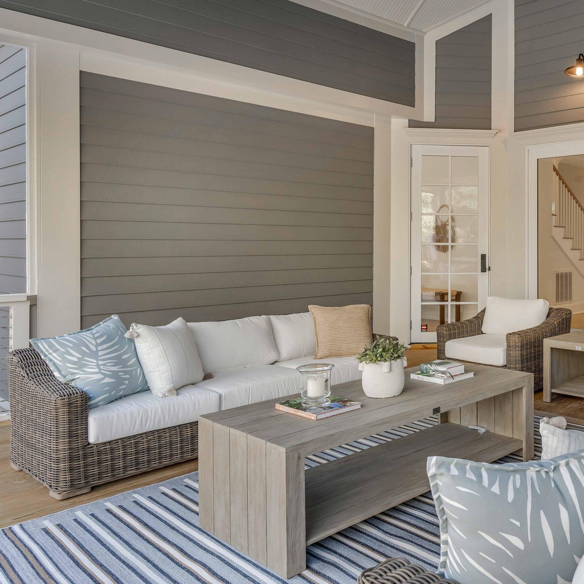 Newport Sofa-Harbour Outdoor-moderndesign.io