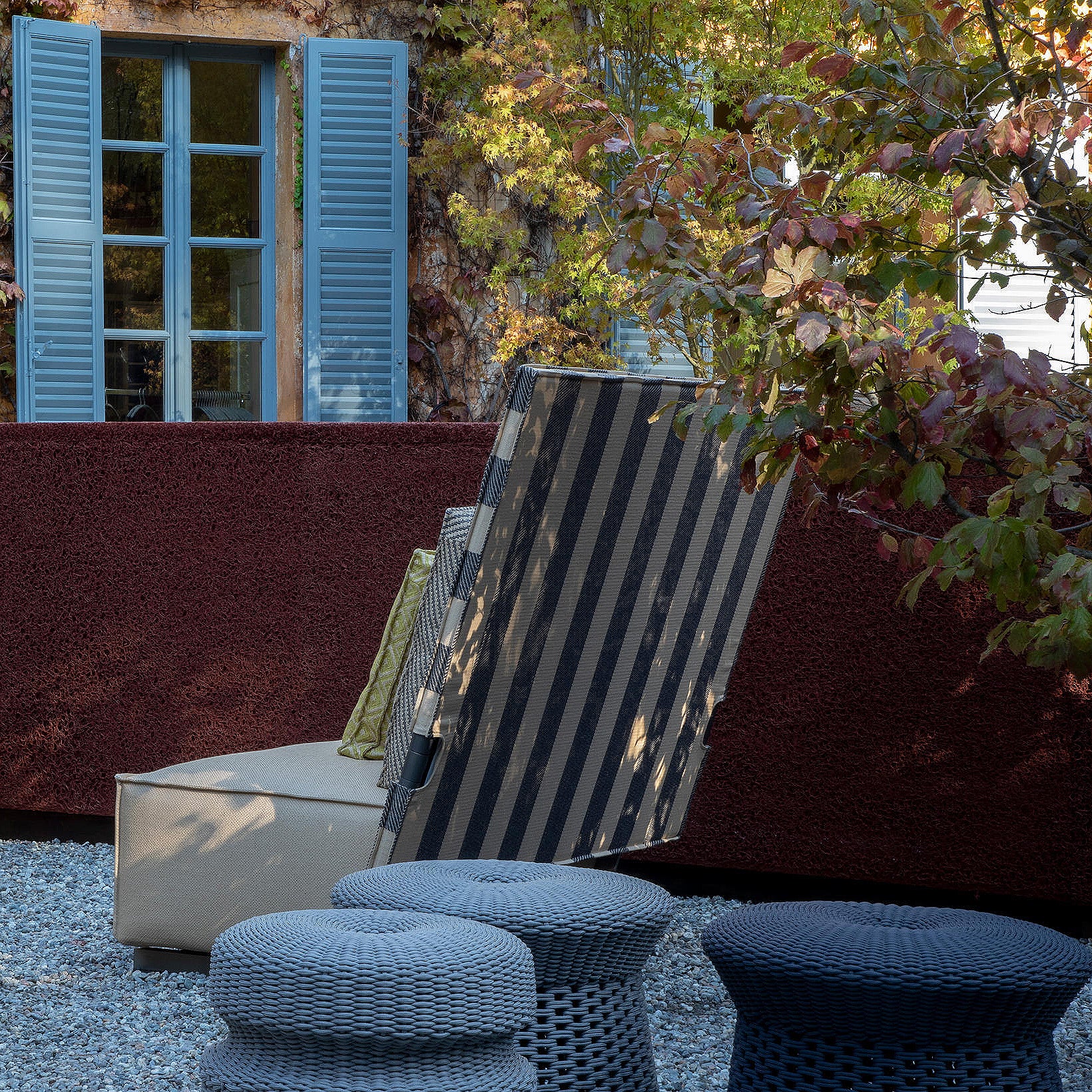Oh It Rains Lounge Chair-B&B Italia-moderndesign.io