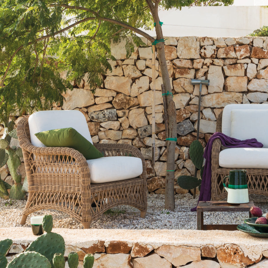 Olimpia Armchair-Unopiu-moderndesign.io