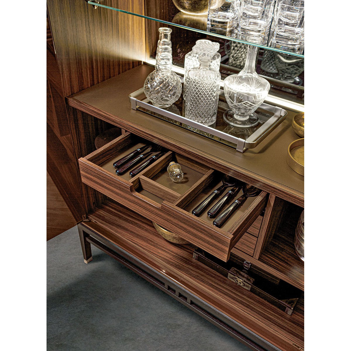 Oriental Armoire (Bar)-Alivar-moderndesign.io