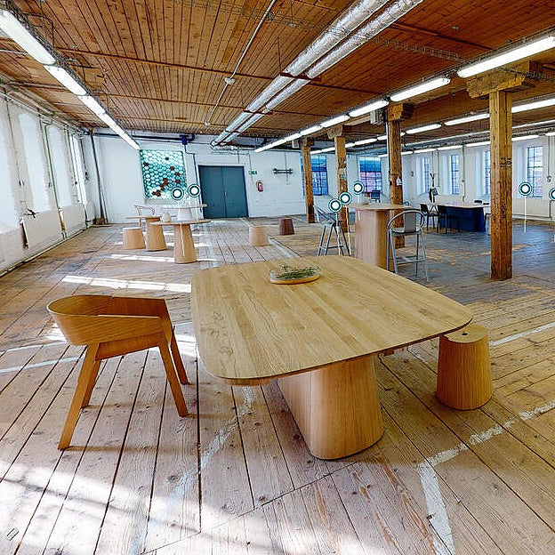 POV 466 Dining Table (Rectangular)-Ton-moderndesign.io
