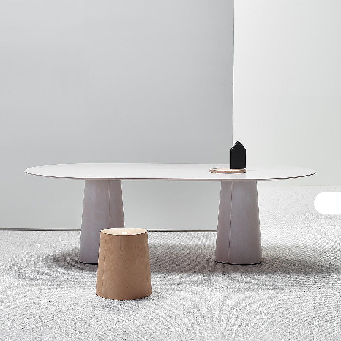 POV 470 Dining Table (Rectangular)-Ton-moderndesign.io