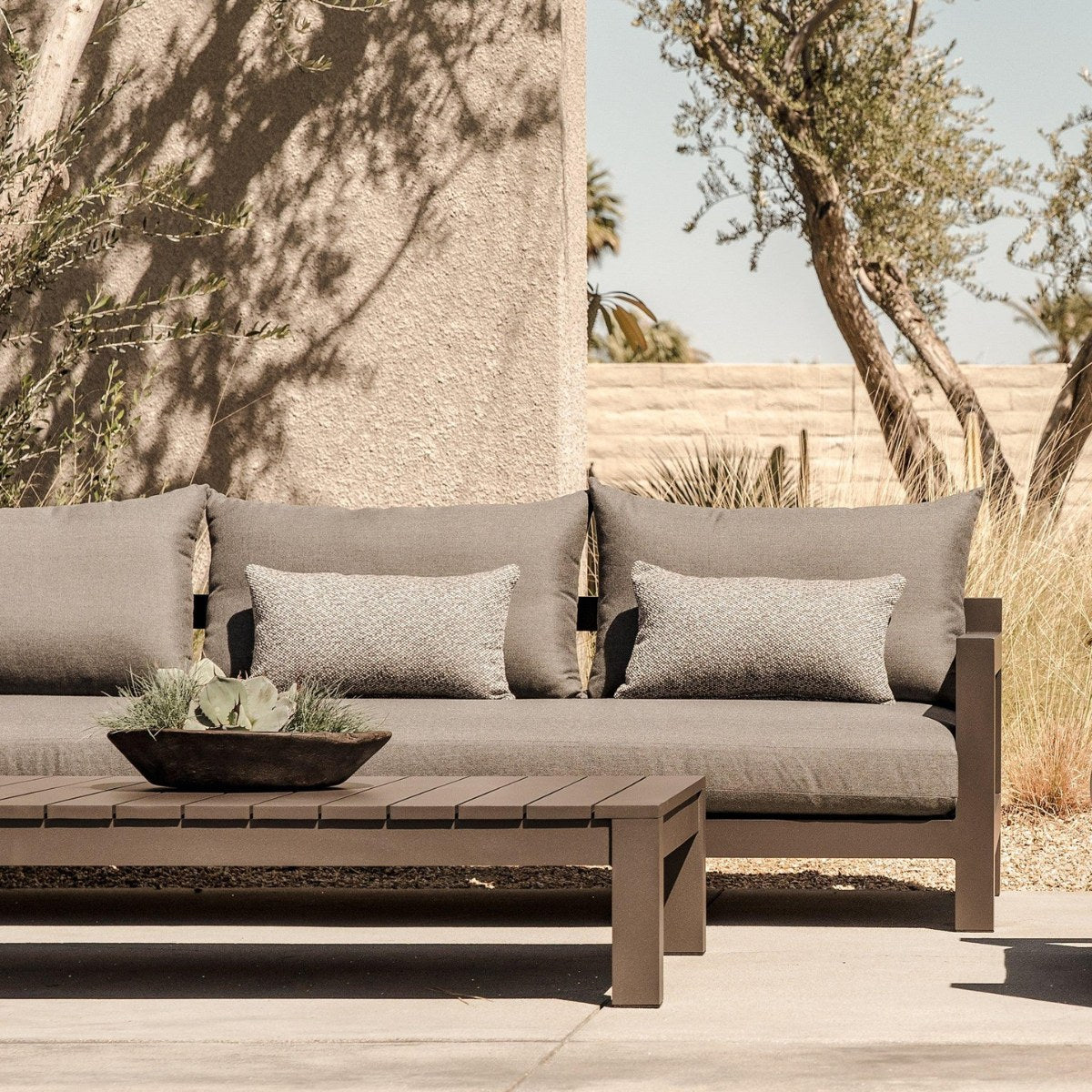Pacific Sofa-Harbour Outdoor-moderndesign.io