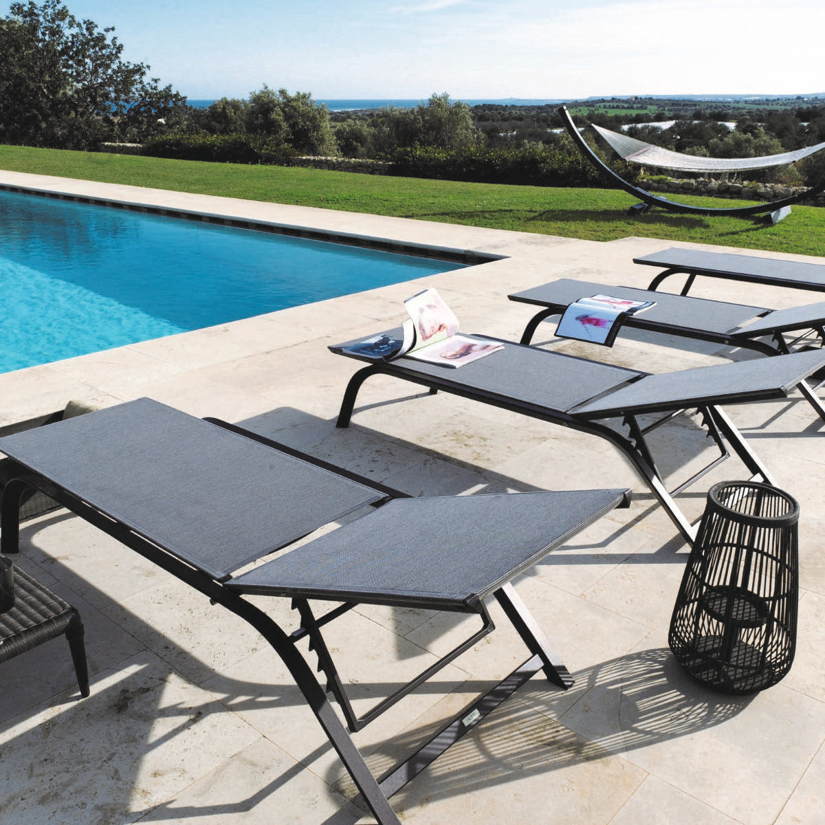 Panerea Sunlounger-Unopiu-moderndesign.io