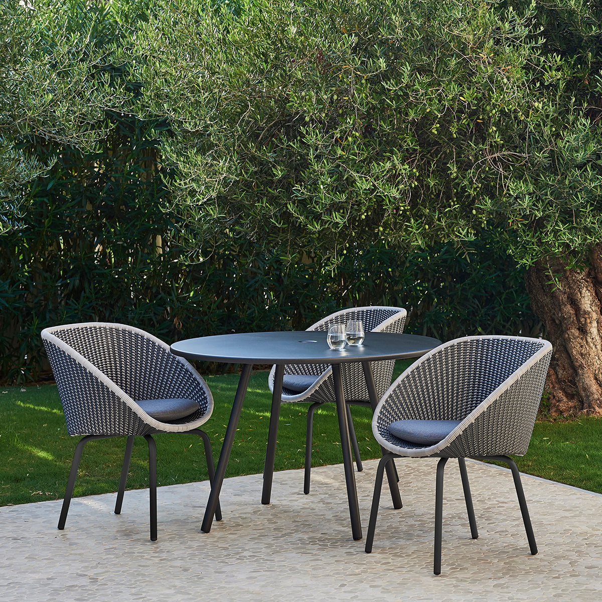 Peacock 5454 Dining Chair (without arms)-Cane-Line-moderndesign.io