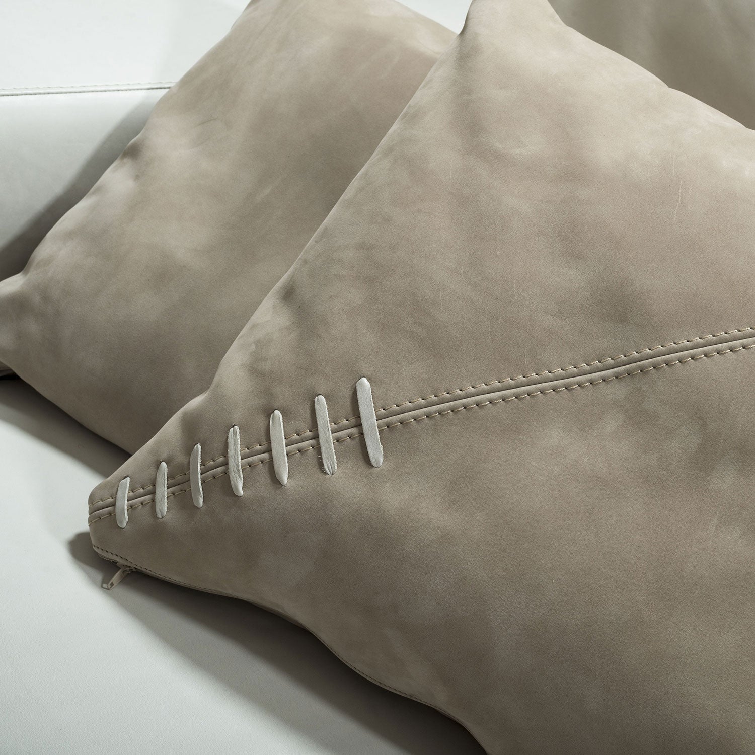 Philipp Sofa-Alpa Salotti-moderndesign.io