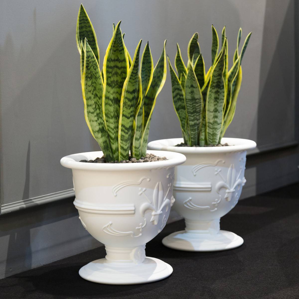 Pot of Love Vase-Slide-moderndesign.io