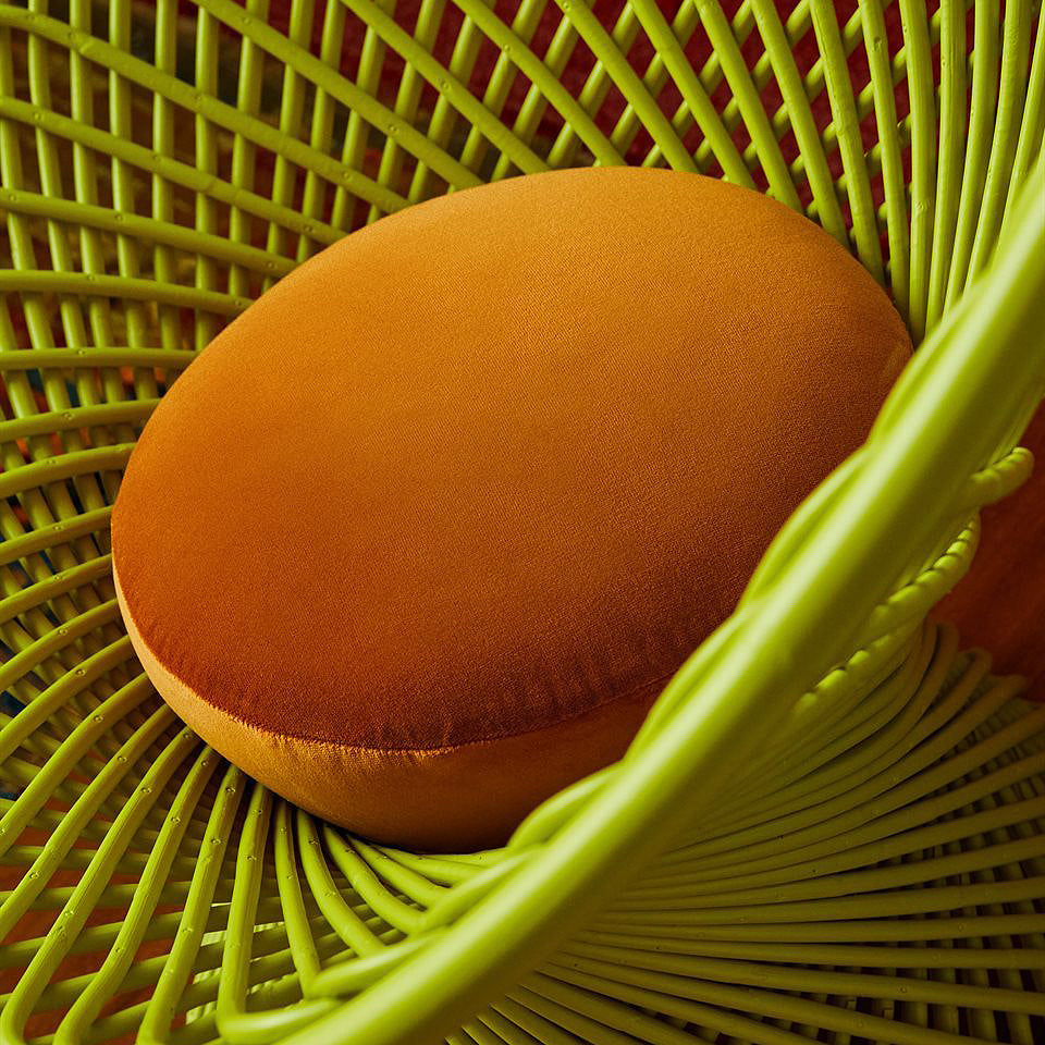Primavera Lounge Chair-Bonacina 1889-moderndesign.io