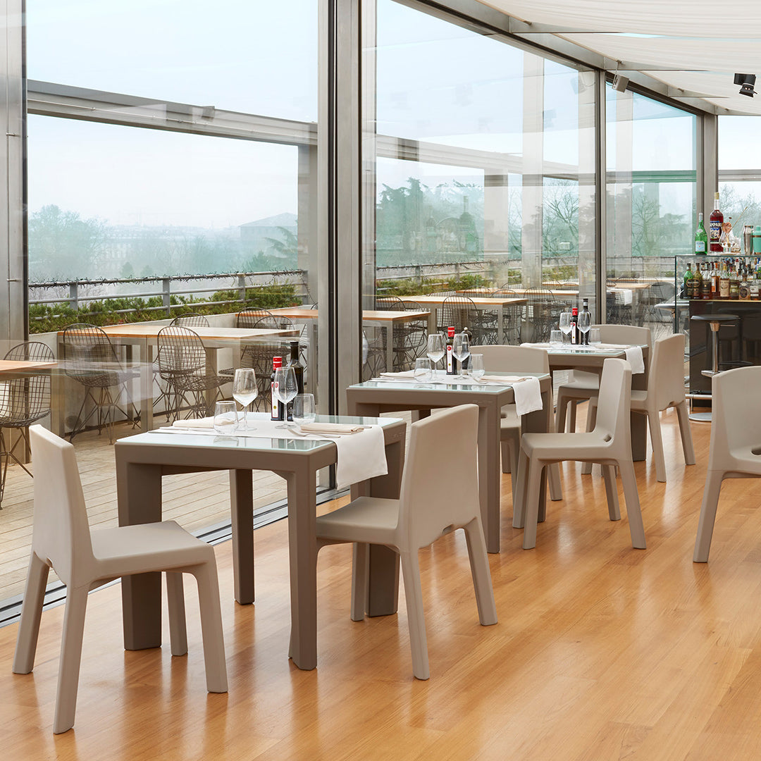 Q4 Dining Chair (without arms)-Slide-moderndesign.io