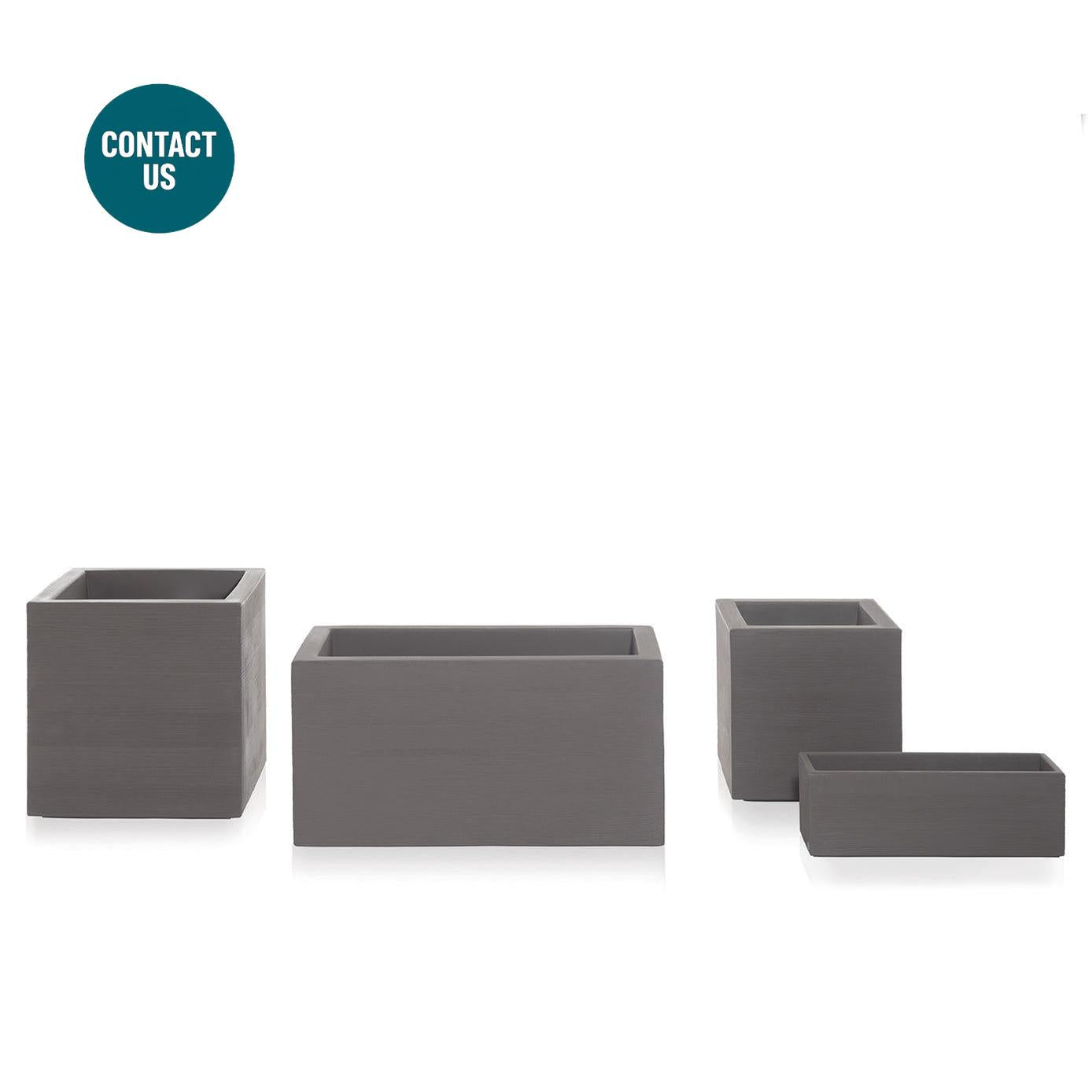 Quadra Vase-Slide-moderndesign.io