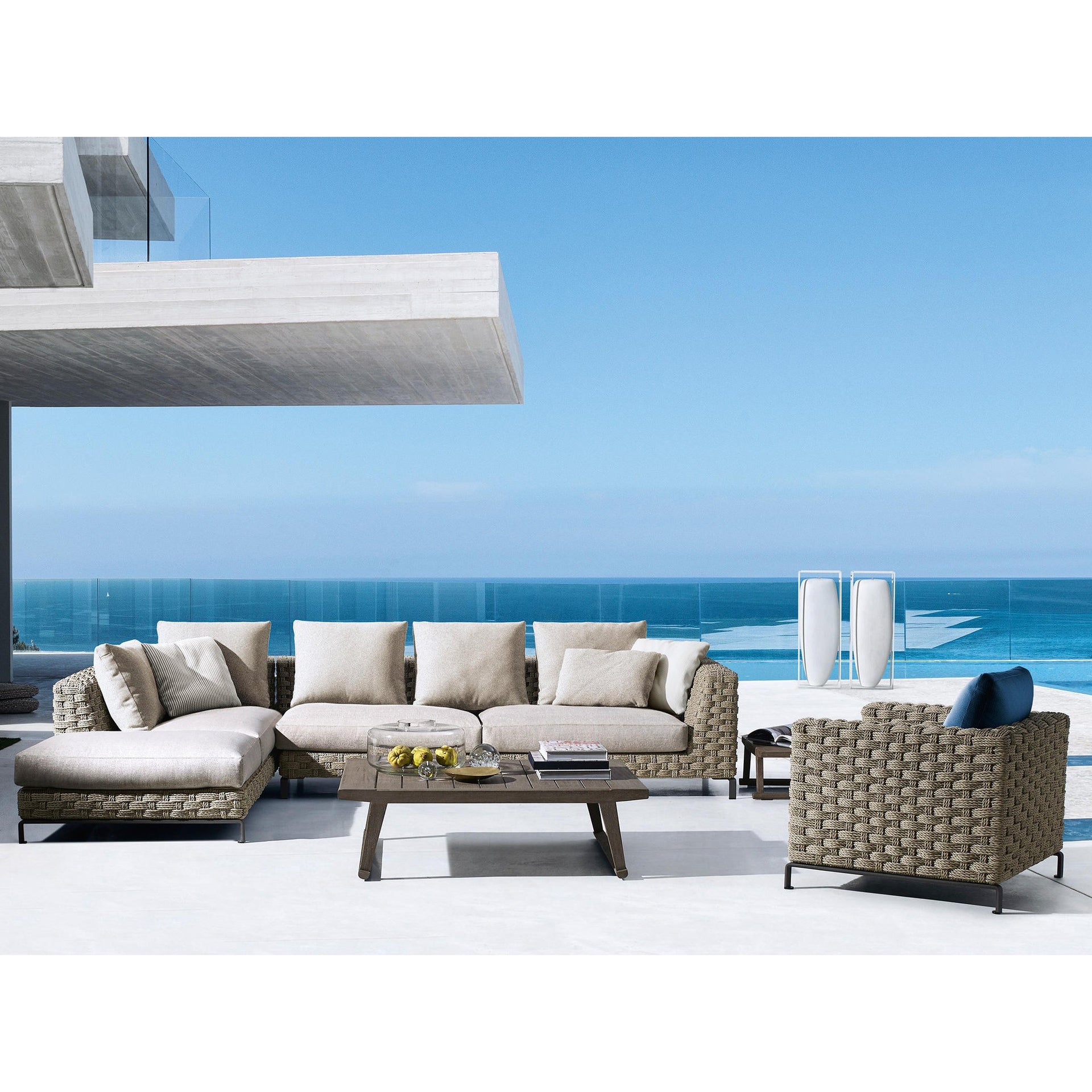 Ray Armchair-B&B Italia-moderndesign.io