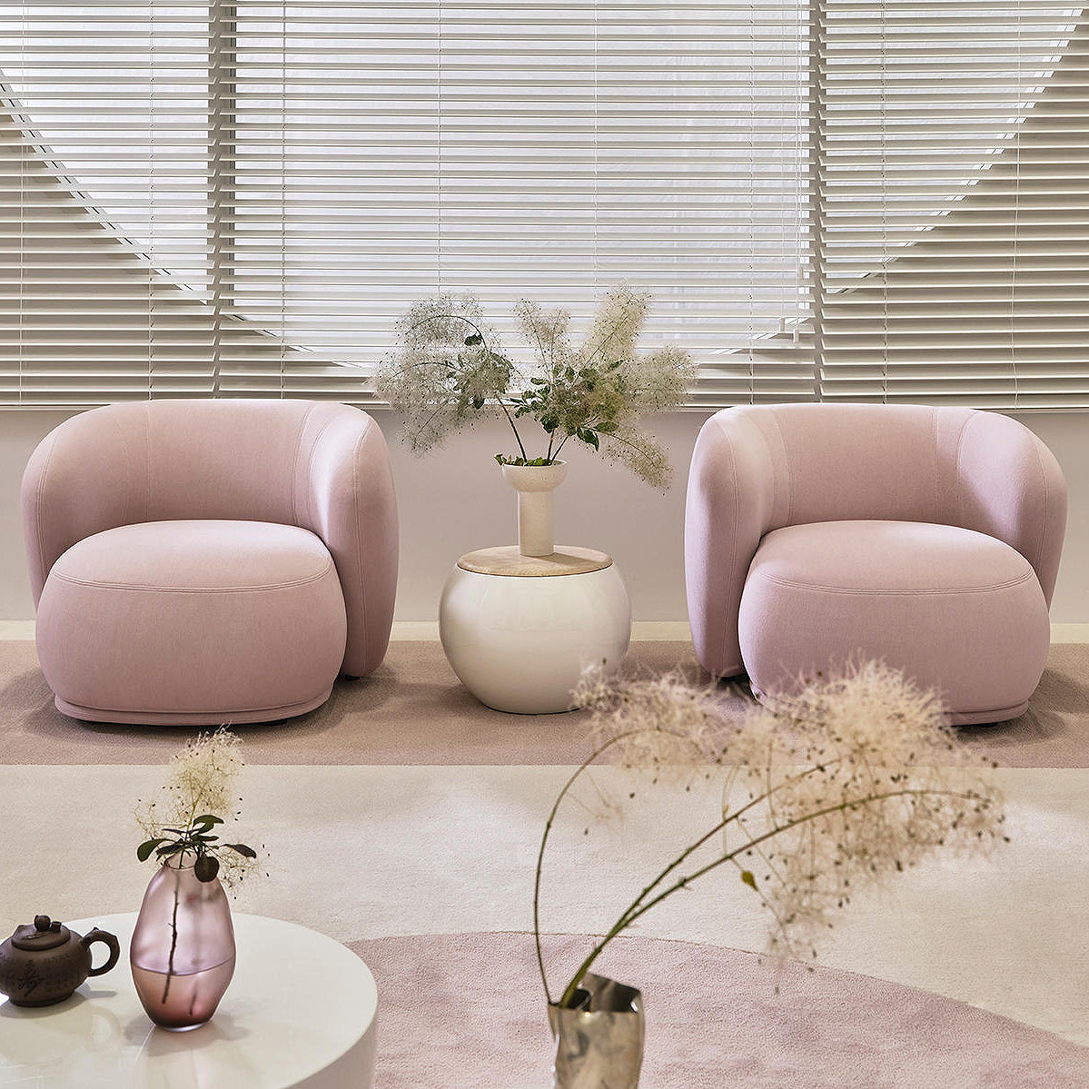 Rene Armchair-Meridiani-moderndesign.io