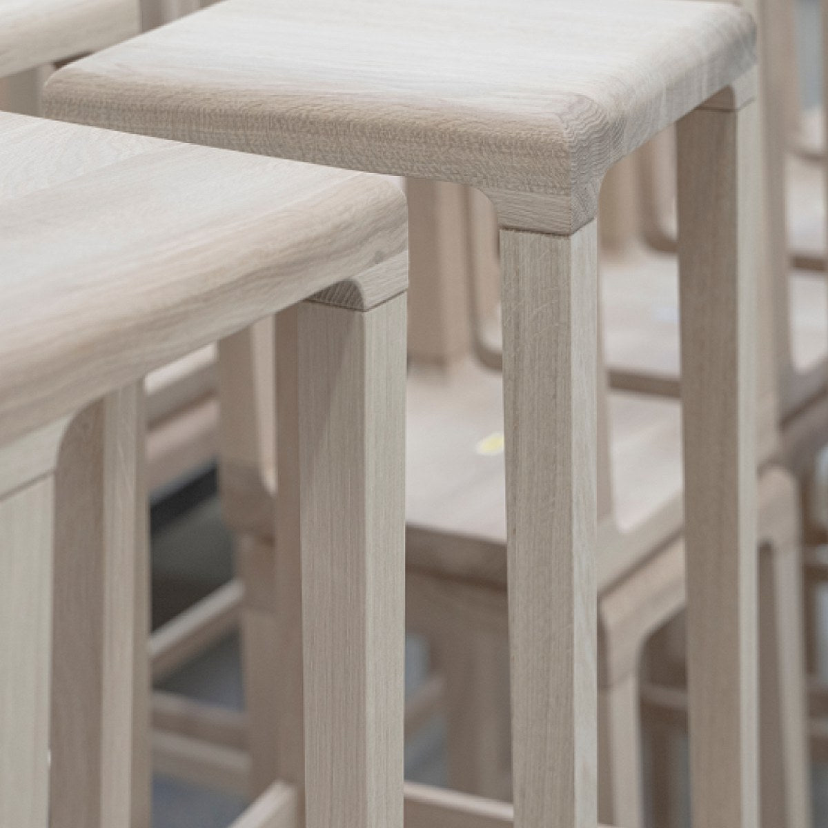 Rioja High Stool (without back)-Ton-moderndesign.io