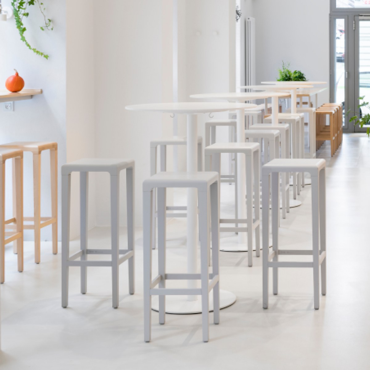 Rioja High Stool (without back)-Ton-moderndesign.io