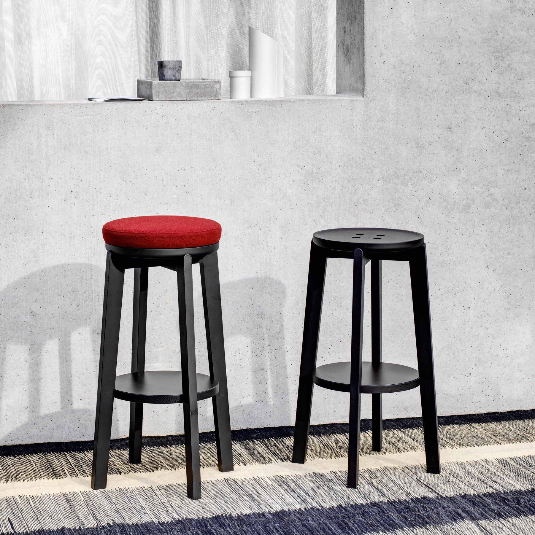 Rond 06/16 High Stool (Without Back)-Very Wood-moderndesign.io