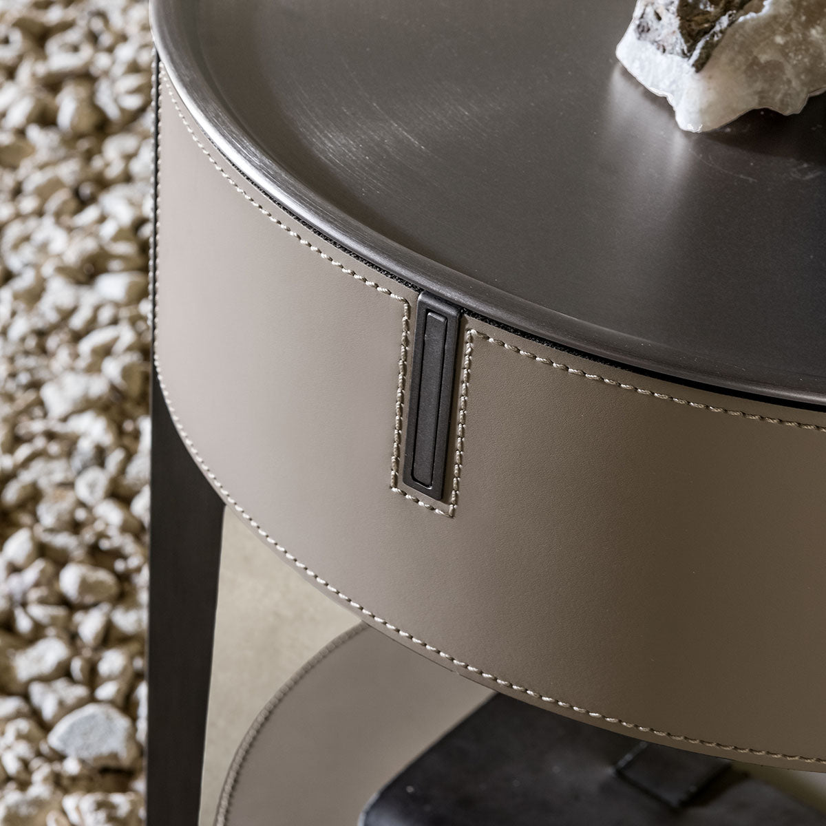 Round Table (Side/Night)-Alivar-moderndesign.io