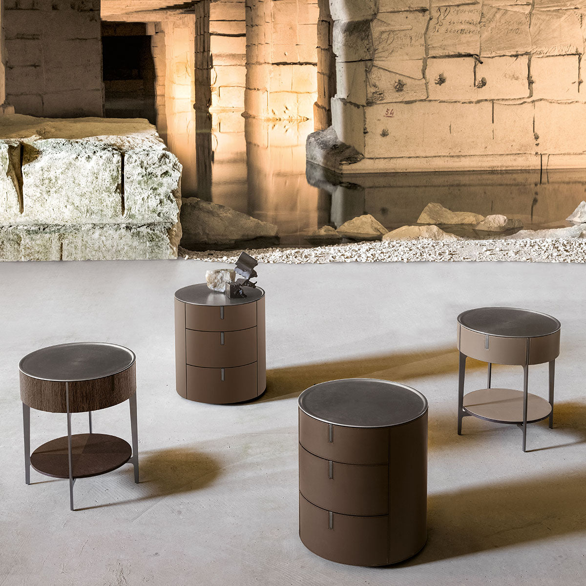 Round Table (Side/Night)-Alivar-moderndesign.io