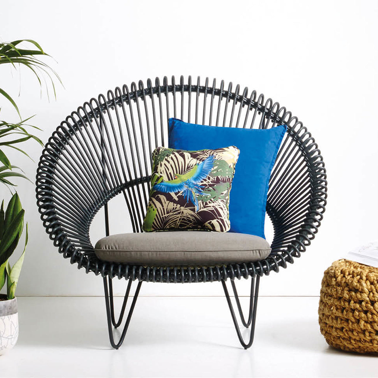 Roy Cocoon Loveseat-Vincent Sheppard-moderndesign.io
