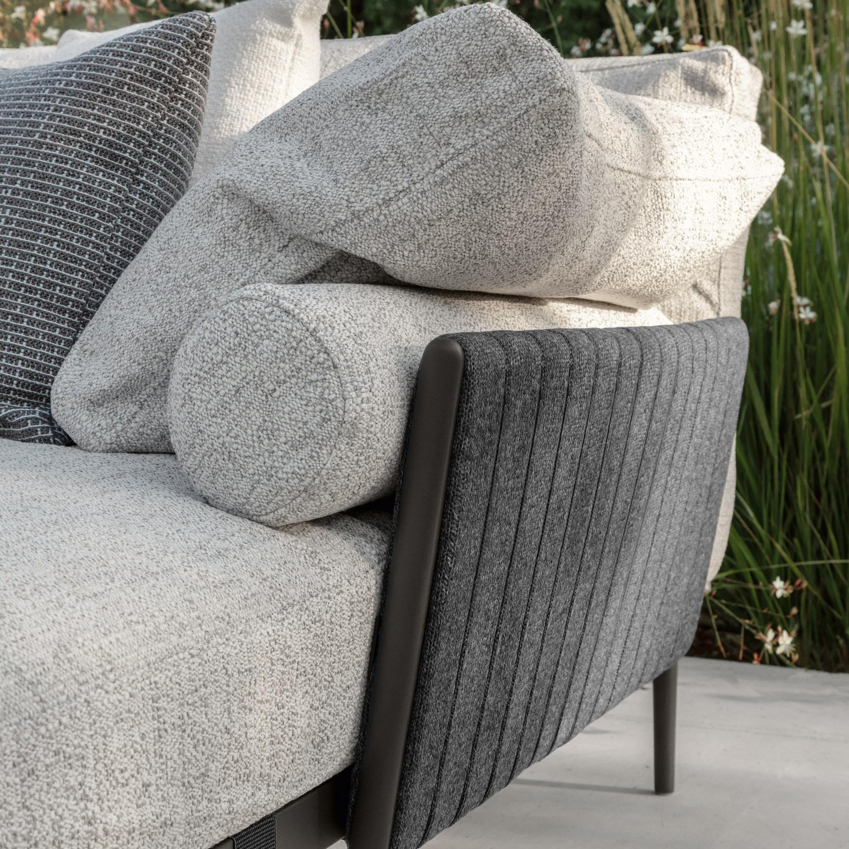 Salinas Sectional Sofa Unit-Talenti-moderndesign.io