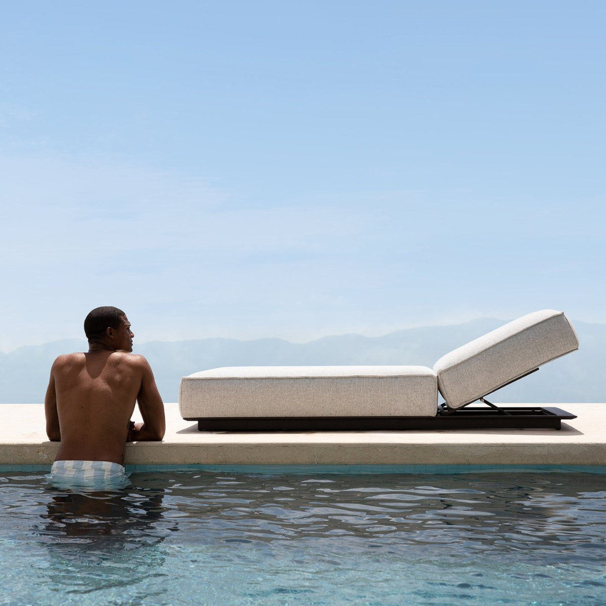Santorini Sunlounger-Harbour Outdoor-moderndesign.io