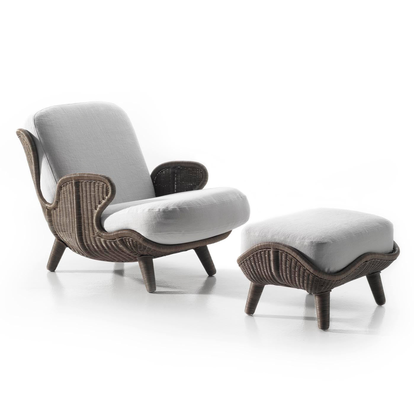 Siesta Armchair-Bonacina 1889-moderndesign.io