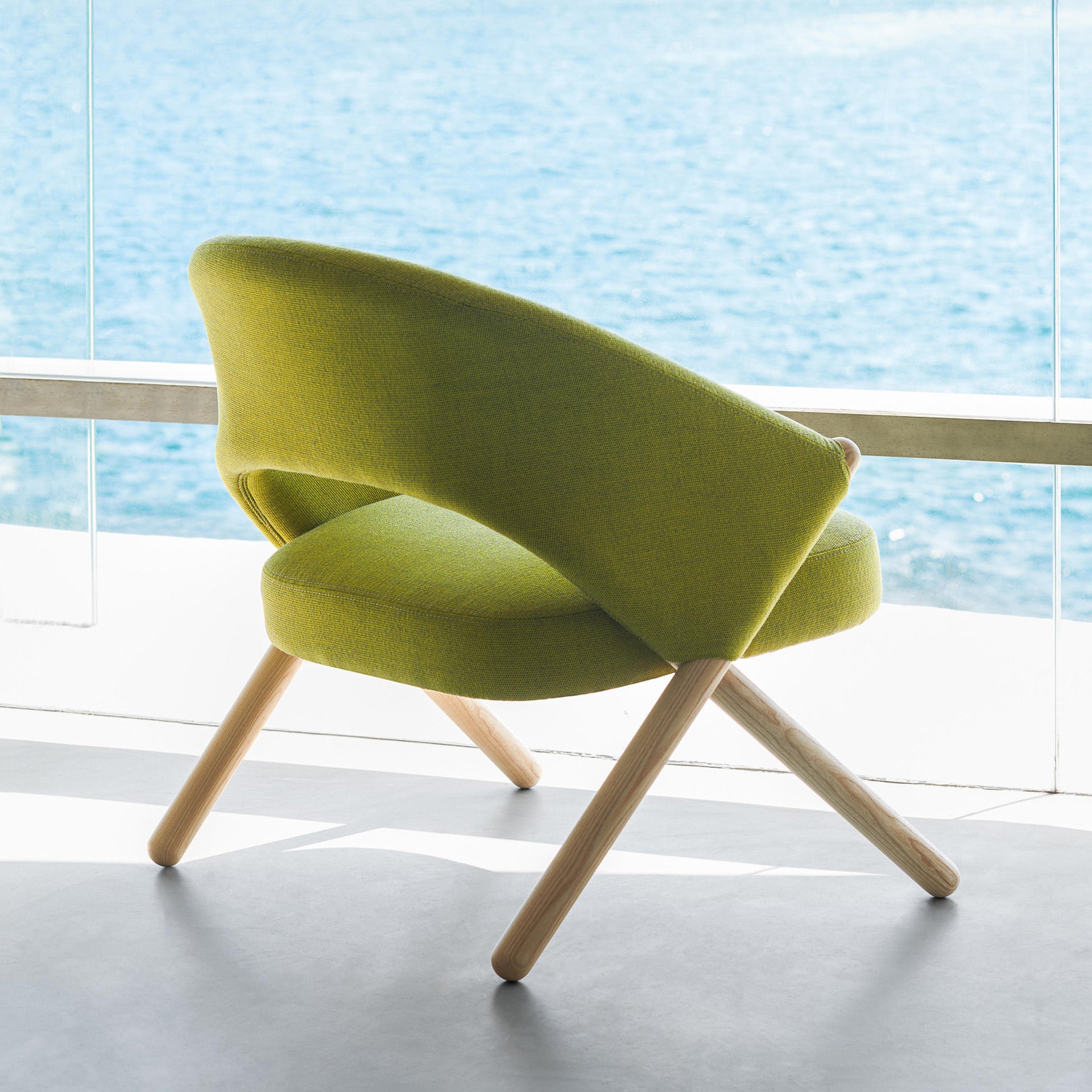 Sisters 04/04C Armchair-Very Wood-moderndesign.io
