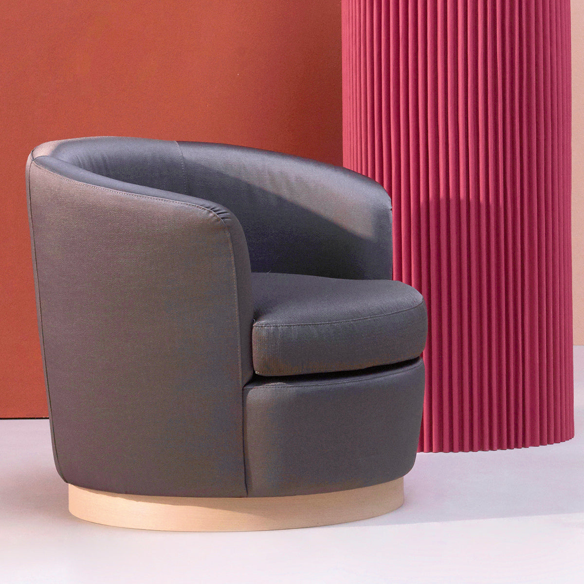 Sophia Armchair-Accento-moderndesign.io