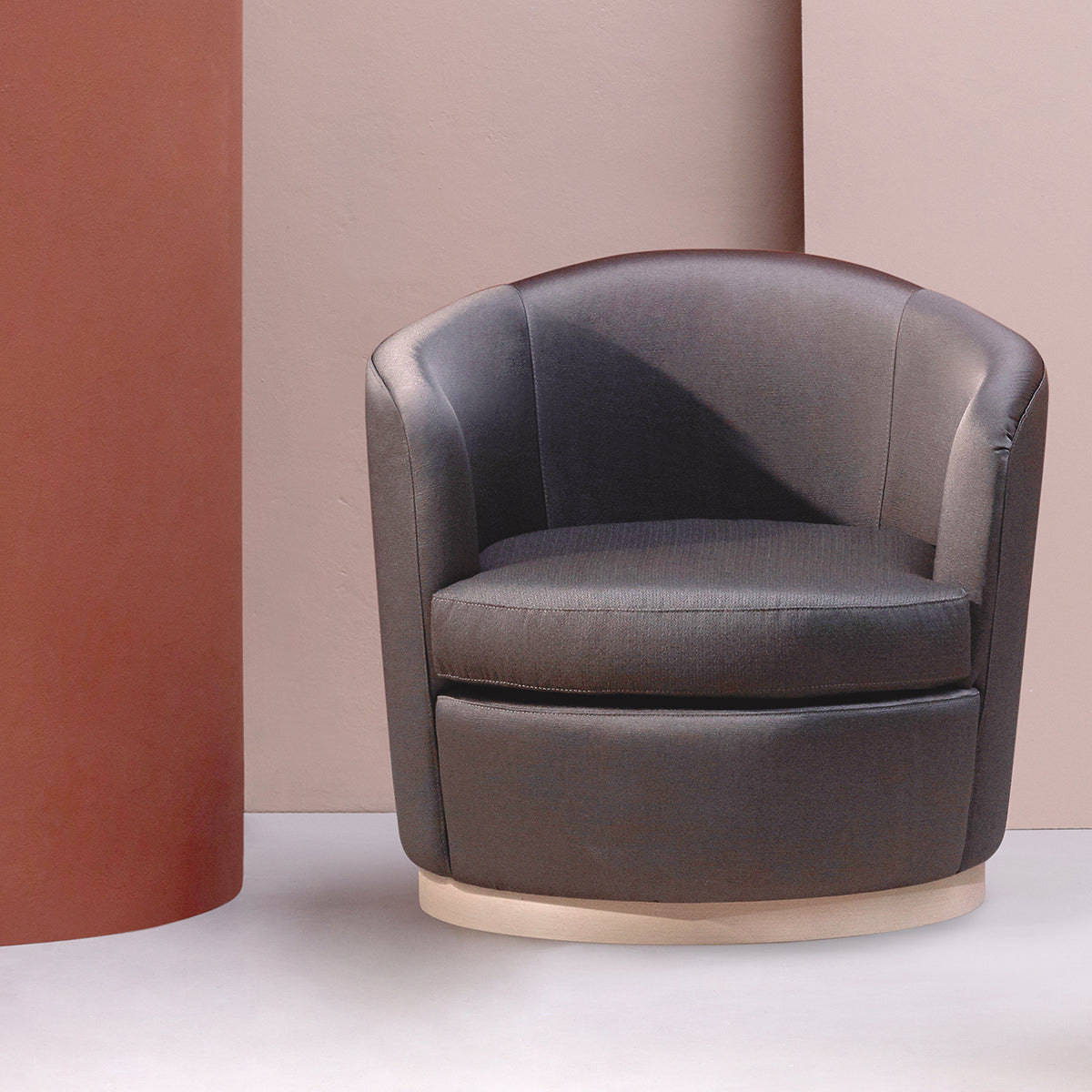 Sophia Armchair-Accento-moderndesign.io