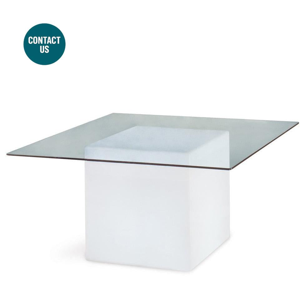 Square Dining Table-Slide-moderndesign.io