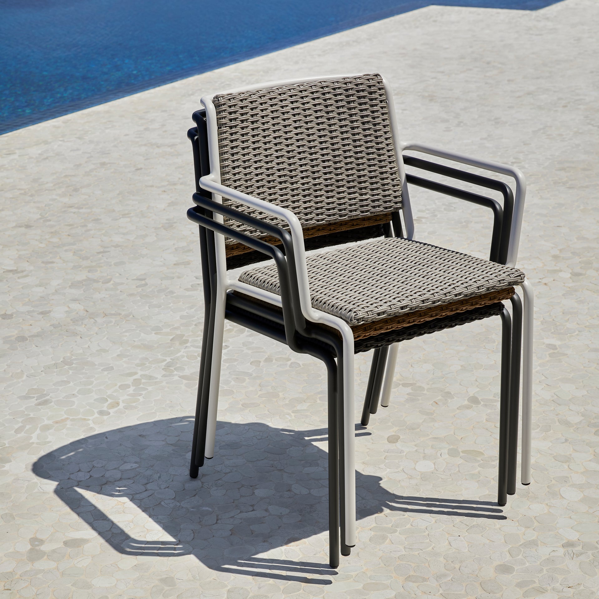 Summer Dining Chair (with arms)-Point-moderndesign.io