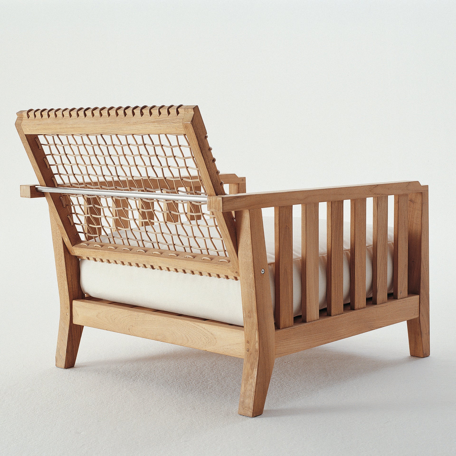 Synthesis Armchair-Unopiu-moderndesign.io