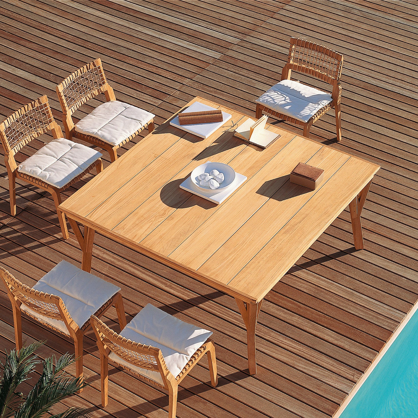 Synthesis Dining Table (Square)-Unopiu-moderndesign.io