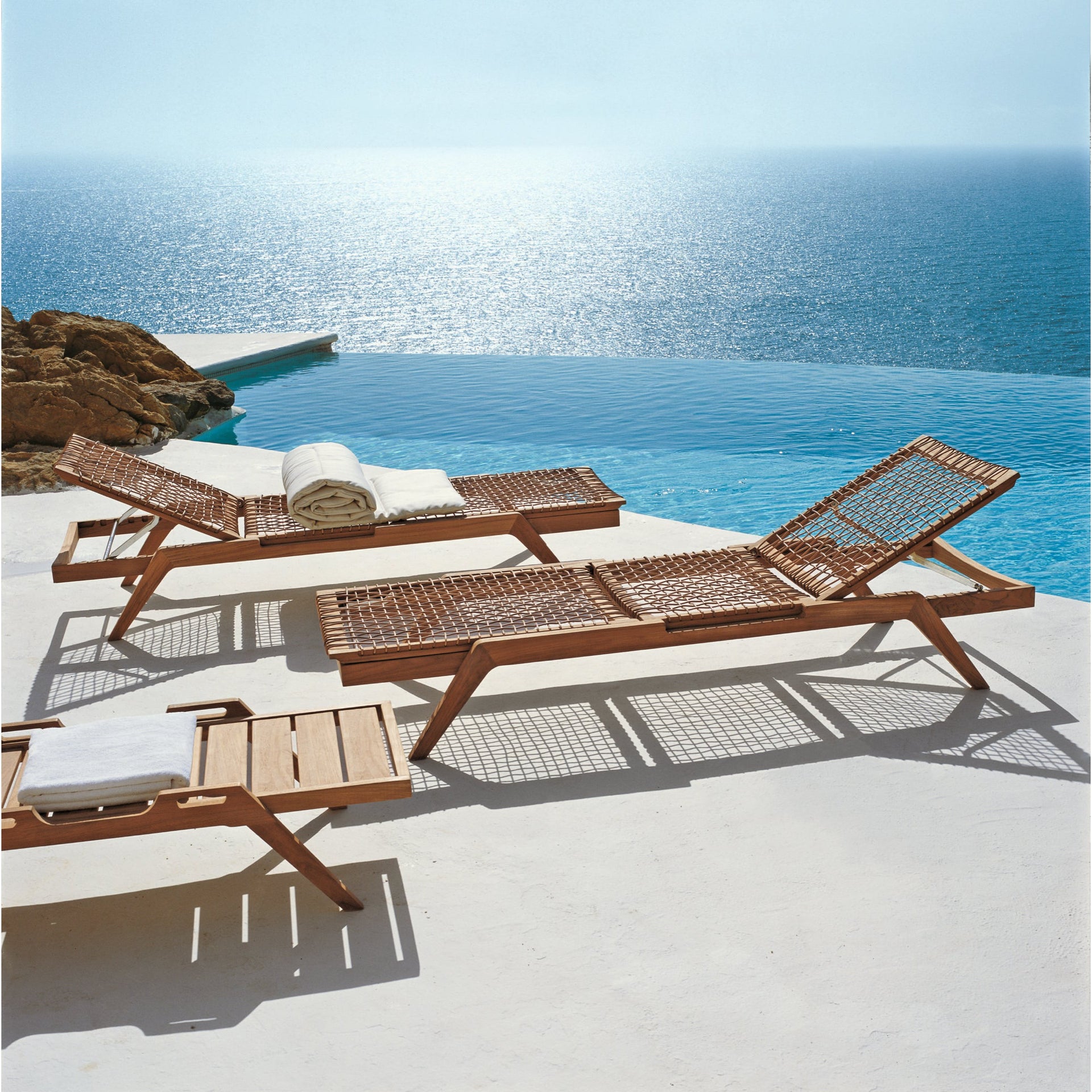 Synthesis Sunlounger-Unopiu-moderndesign.io