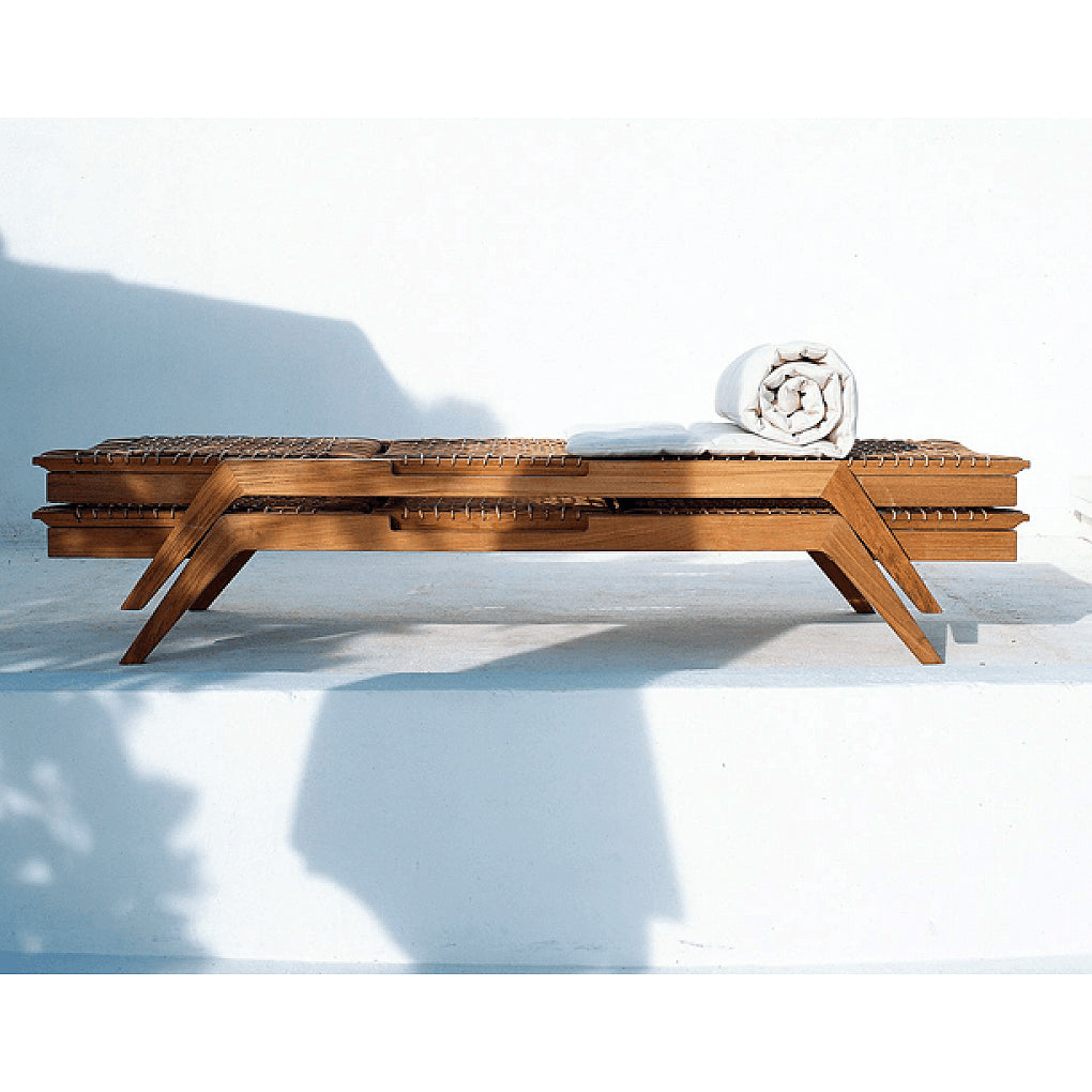 Synthesis Sunlounger-Unopiu-moderndesign.io