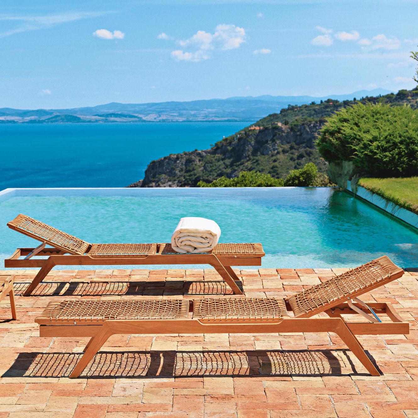 Synthesis Sunlounger-Unopiu-moderndesign.io
