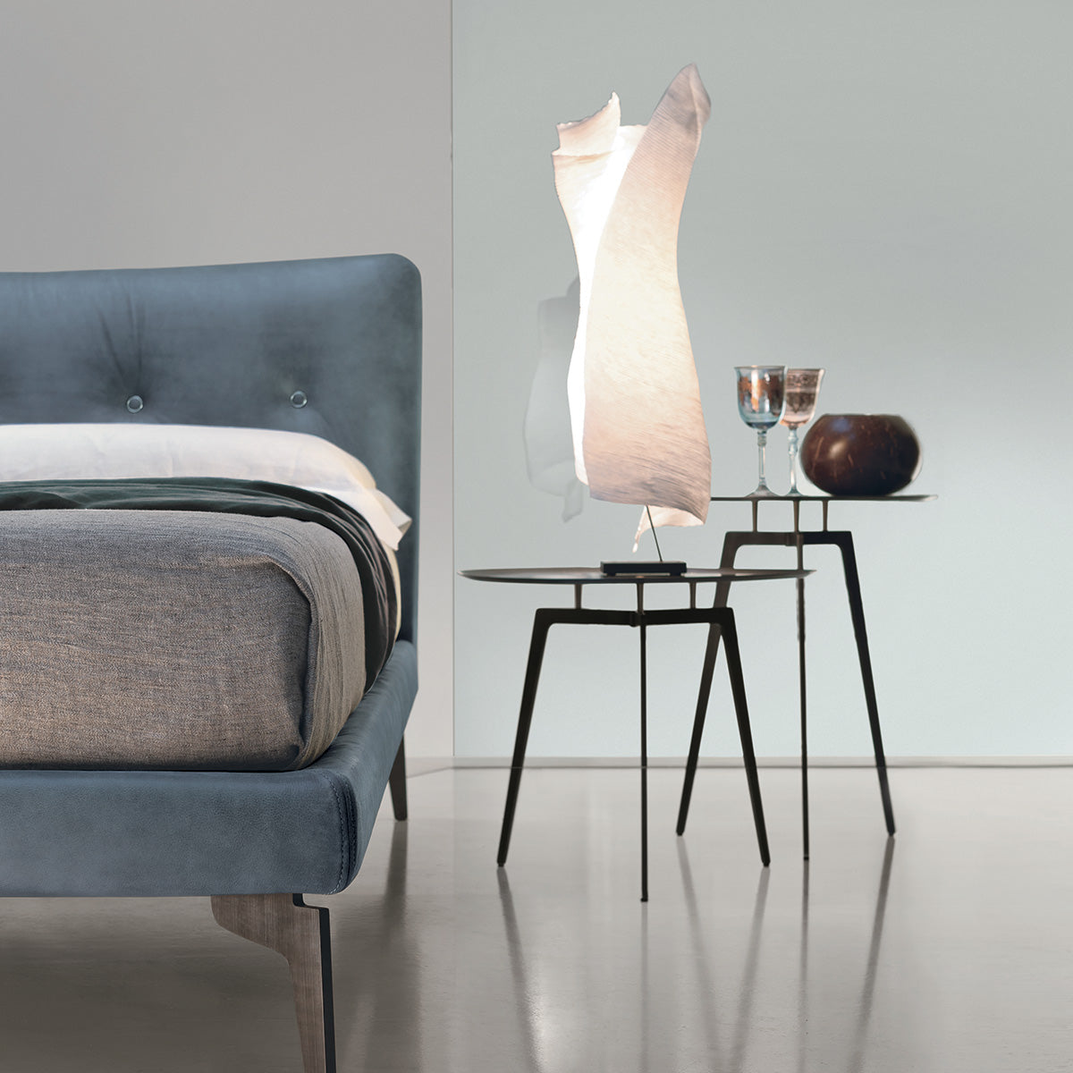 T-Gong Table (Side/Night)-Alivar-moderndesign.io