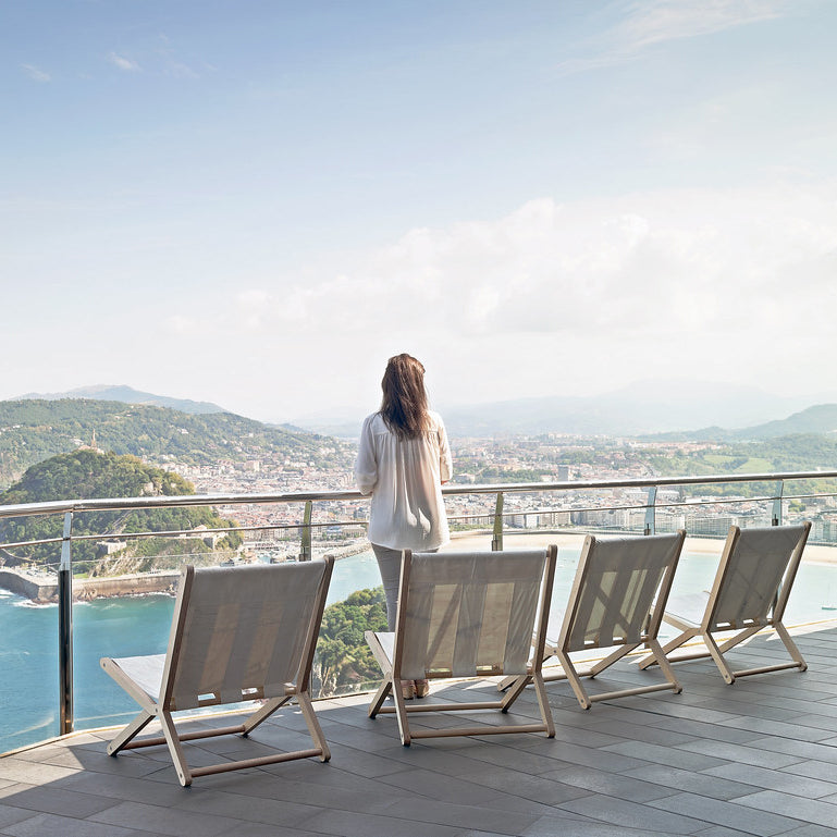 Tack Lounge Chair-Dvelas-moderndesign.io