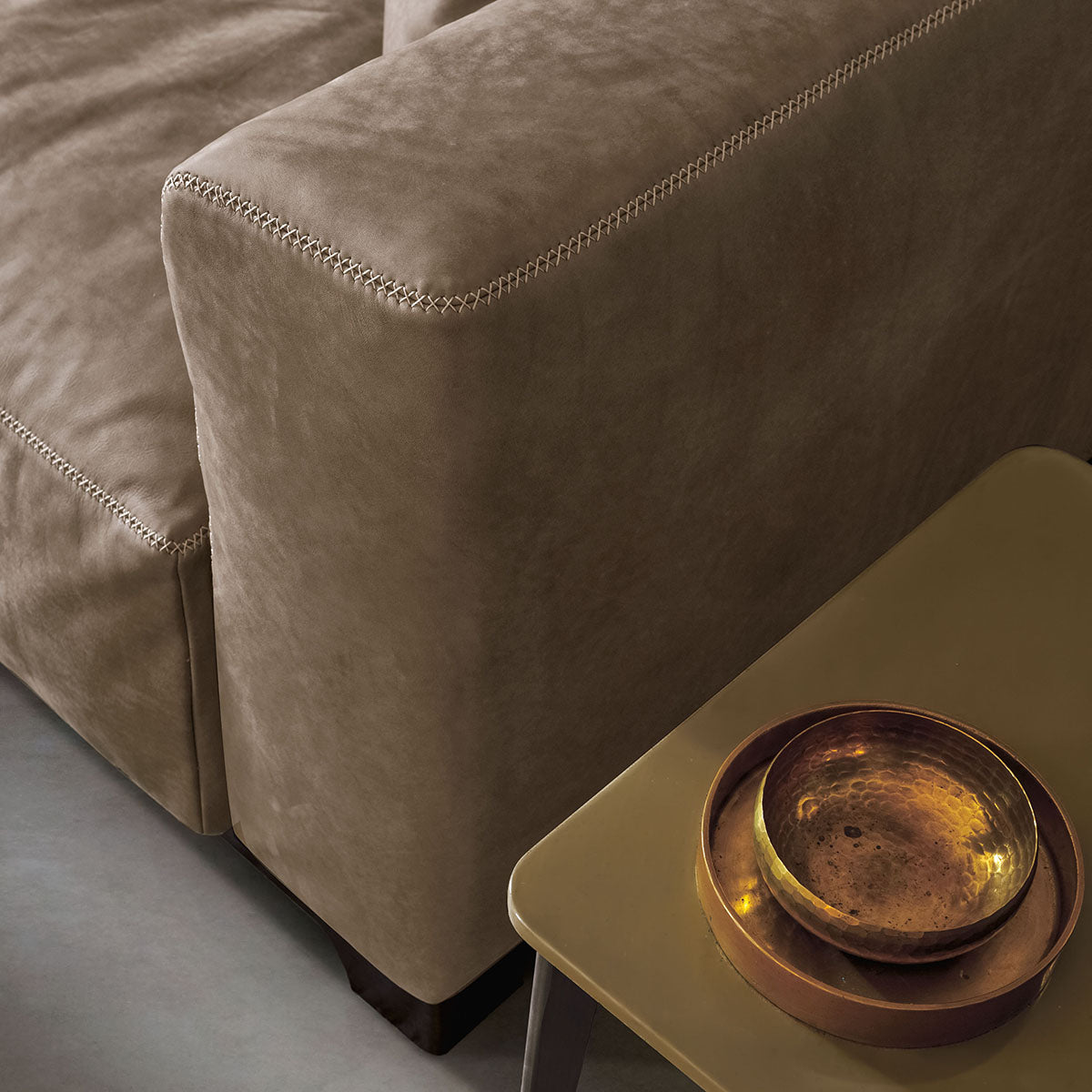 Tailor Sectional Sofa Unit-Alivar-moderndesign.io