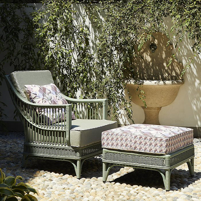 Talide Armchair-Bonacina 1889-moderndesign.io