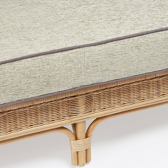 Talide Sofa-Bonacina 1889-moderndesign.io