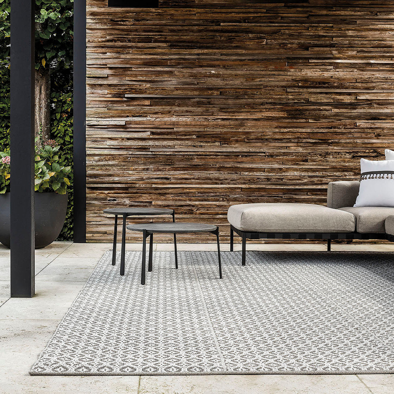 Terrazza Rug-Limited Edition-moderndesign.io