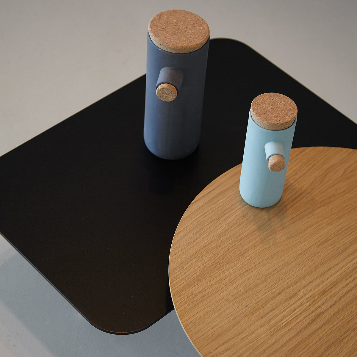 Tiers Table (Coffee)-Viccarbe-moderndesign.io