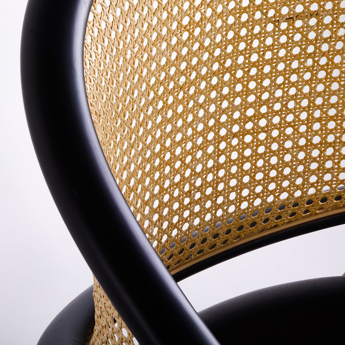 Umami Dining Chair (with arms)-Accento-moderndesign.io