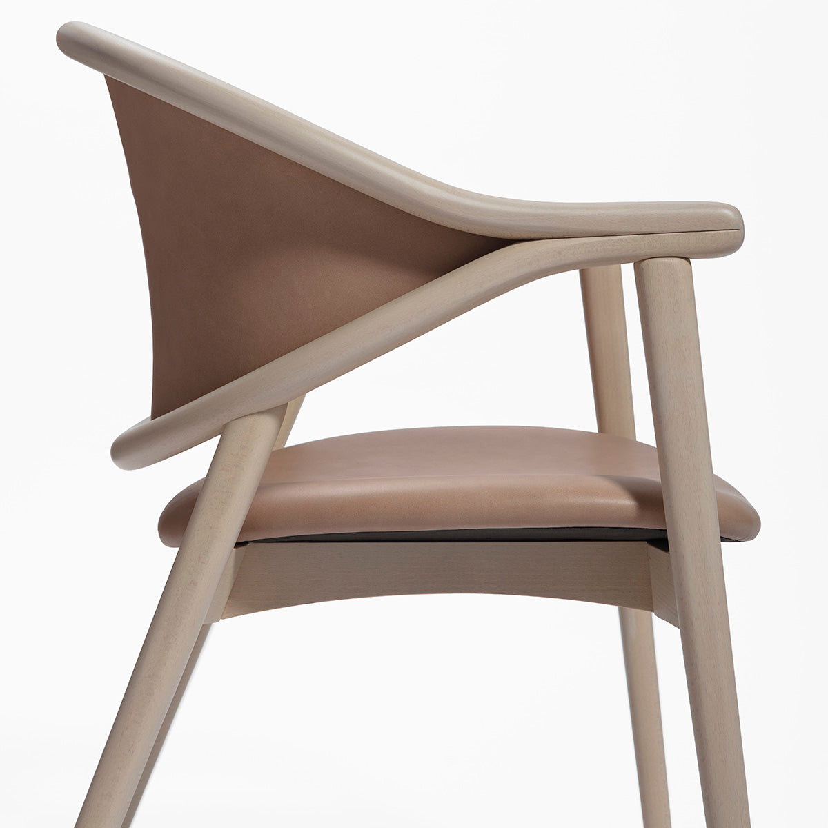 Umami Dining Chair (with arms)-Accento-moderndesign.io
