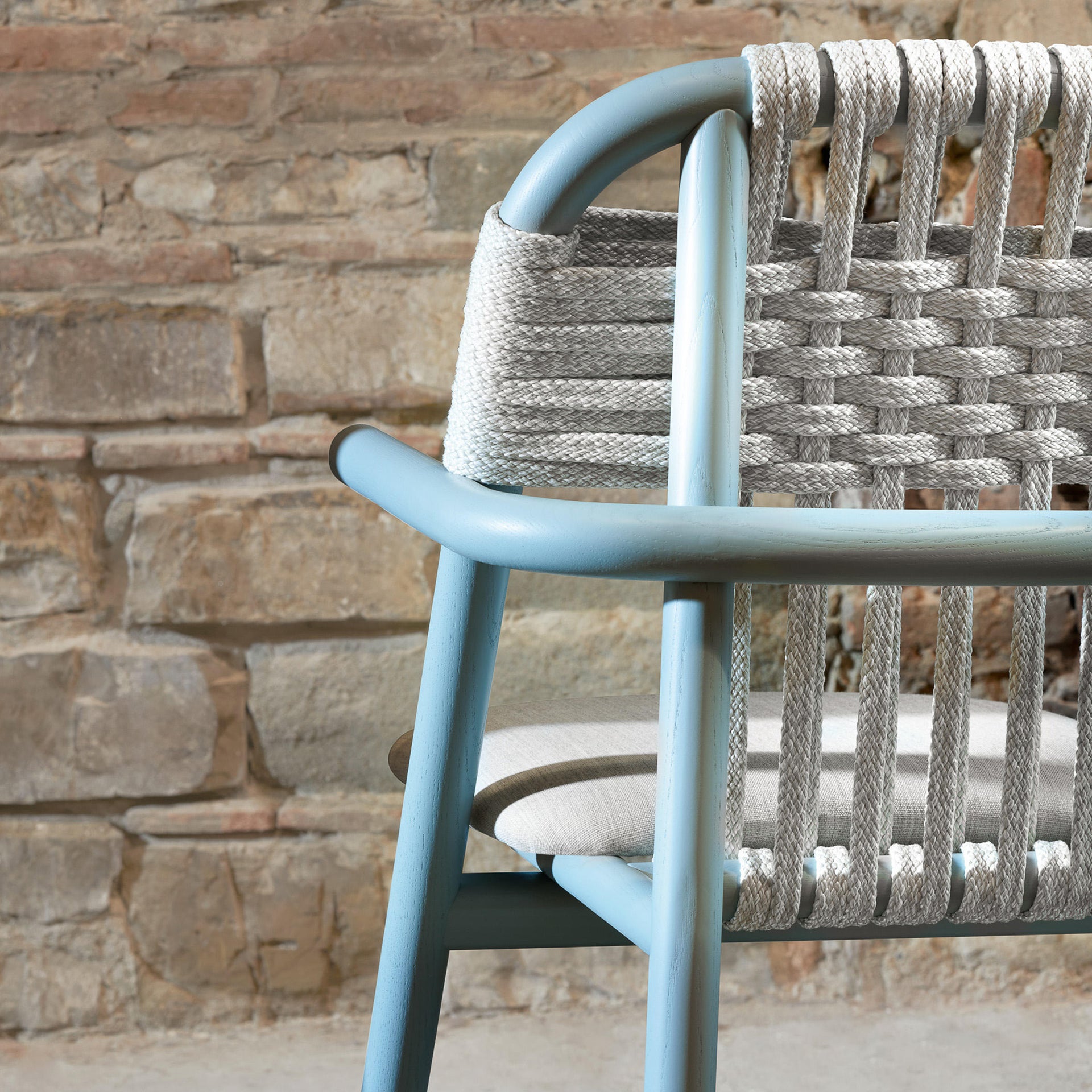 Unam 02C Dining Chair (with arms)-Very Wood-moderndesign.io