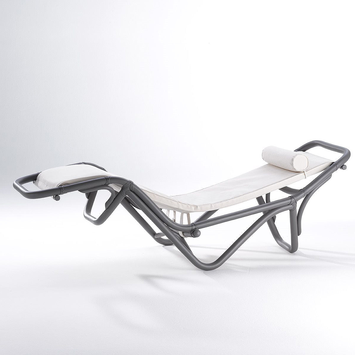 Up & Down Indoor Lounger-Bonacina 1889-moderndesign.io