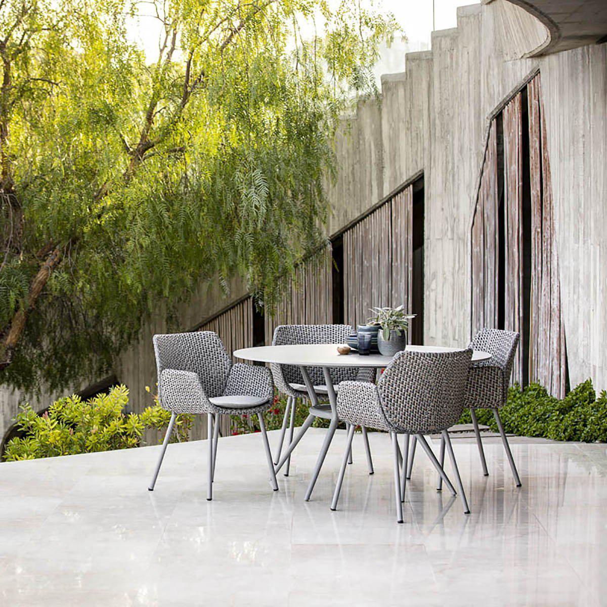 Vibe 5406 Dining Chair (with arms)-Cane-Line-moderndesign.io