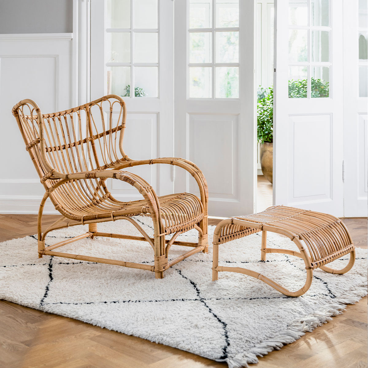 Viggo Boesen Teddy Lounge Chair-Sika Design-moderndesign.io